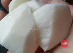 Illustration of original Cordyceps flower, yam, assorted seafood and mushroom soup 1