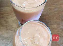 Illustration of how to make papaya ice cream milkshake 8
