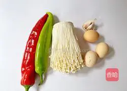 Illustration of how to make scrambled eggs with enoki mushrooms 1
