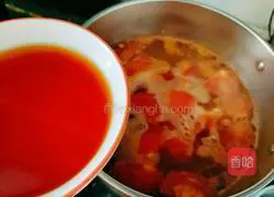Illustration of how to make barley, cordyceps, and coconut juice beef bone soup 19