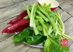 Illustration of how to make mutton fried noodles 2