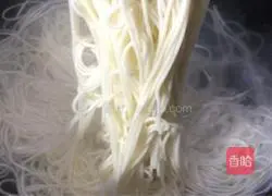 Illustration of how to make clear soup noodles 6