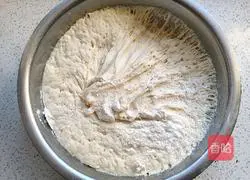 Illustration of how to make vegetarian stuffed buns 1