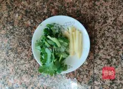 Illustration of how to make crucian carp tofu soup 4