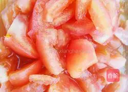 Illustration of how to make tomato and egg noodle soup 8