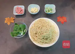 Illustration of how to make fried noodles with ham sausage 4