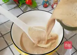 Illustration of how to make jujube walnut milk 5