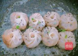 Illustration of how to make fried dumpling wrappers 10