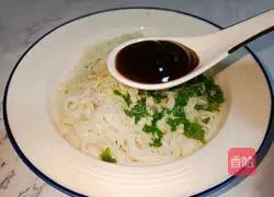 Illustration of how to make matsutake beef sauce noodles 10
