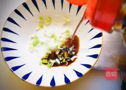 Illustration of how to make dragon noodles in clear soup 2