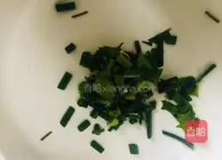 Simple and convenient crucian carp soup Illustration of how to do it 4