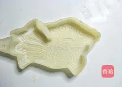 Illustration of how to make steamed goldfish steamed buns 10
