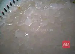 Illustration of how to make rock sugar aloe vera 3