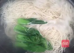 Illustration of how to make homemade noodles 4