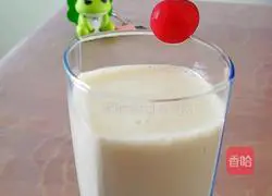 Illustration of how to make banana milkshake 6