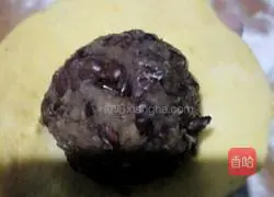 Illustration of how to make Acacia red bean and pumpkin buns 13