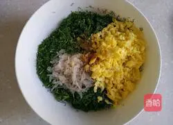 Illustration of how to make fennel and egg stuffed buns 7