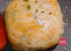 Illustration of how to make hand-caught beef patties 7