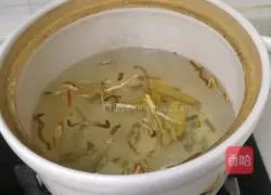 Molecular cuisine version of angelica, ginger and mutton soup recipe 4
