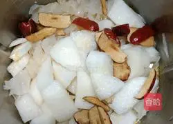 Illustration of Tremella and Snow Pear Double Rice Paste 6