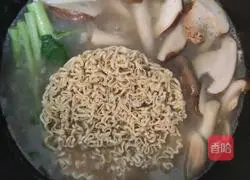 How to make Mushroom Vegetarian Chicken Noodle Soup Illustration 4