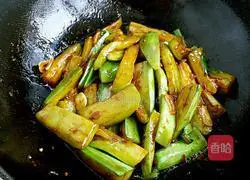 Illustration of how to make braised eggplant with sauce 6