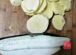 Illustration of how to make eggplant mixed with potatoes 2