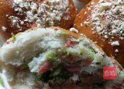 Illustration of how to make broccoli sausage bread (no tenderization) 18