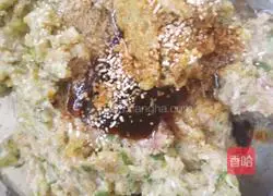 Illustration of how to make pot helmets 6