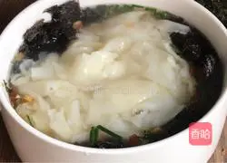 Illustration of how to make dumpling skin noodle soup 9