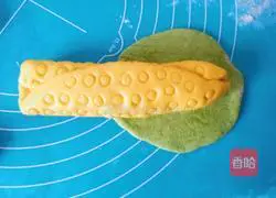 Illustration of how to make corn buns 14