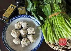 Illustration of how to make spinach and pork meatball soup 1