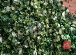 Illustration of how to make pork buns with vegetables and mushrooms 4