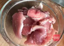 Illustration of how to make lean mushroom soup 3