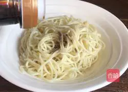 Illustration of how to make loofah noodles 11