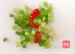 Illustration of how to make red oil lactone tofu 2