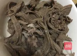 Illustration of how to tear pig heart by hand 5