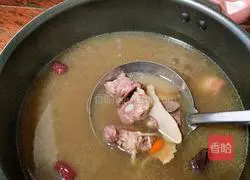 Illustration of how to make red bean herbal ribs soup 8