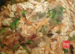 Illustration of how to make shrimp ball and loofah soup 3