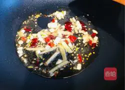 Illustration of how to make cabbage in dry pot 2