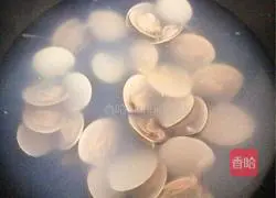 Illustration of how to make fresh clam soup 6