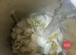 Illustration of how to make mung bean, snow pear and rice paste 8
