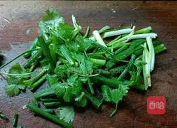 Illustration of how to make fat beef in sour soup 3