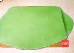 Illustration of how to make mulberry leaf hand-rolled noodles 12