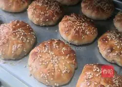 Illustration of how to make scones with bean paste filling 9