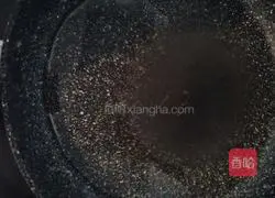 Illustration of how to make mushroom and rapeseed noodles 6