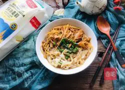 Potato Shredded Pork Noodles - Magic Flour Recipe Illustration 16