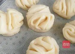 Illustration of how to make okara rolls 9