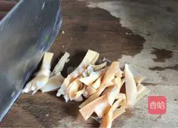 Lily squid soup recipe 4