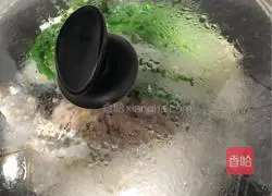 Milk white crucian carp soup recipe 3